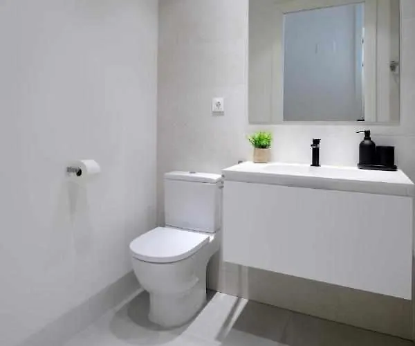 Apartment Mike House: Alojate En El Corazon De Zaragoza